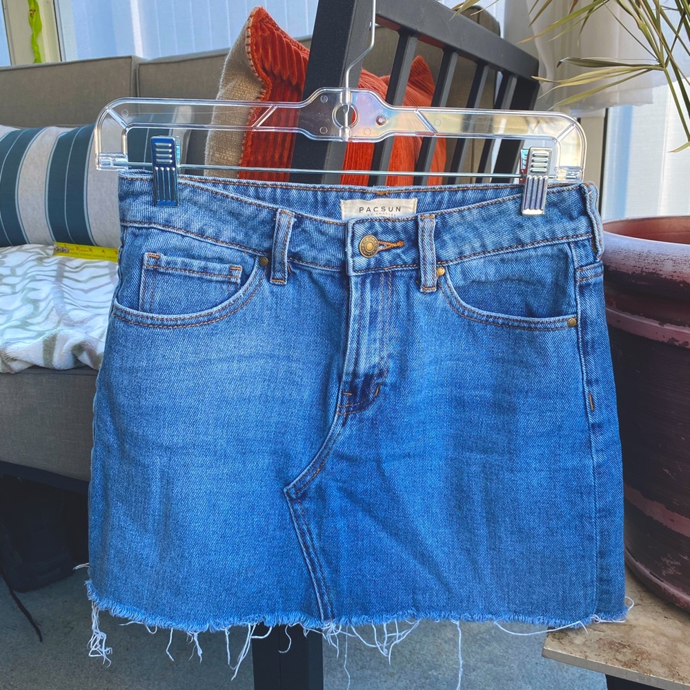 🌿High Rise Pacsun Jean Skirt with Zipper and Button, Distressed Bottom Stitch